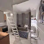 Beautiful Chiswick Studio Apartment